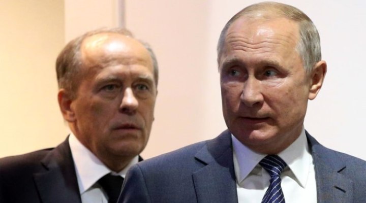 Путин потребовал от ФСБ «разобраться с мразью в России» и «искать иностранных шпионов»