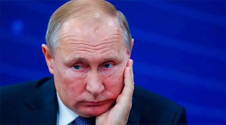 Кремлевские инсайдеры утверждают, что Путина хотели отравить ядом из ампулы